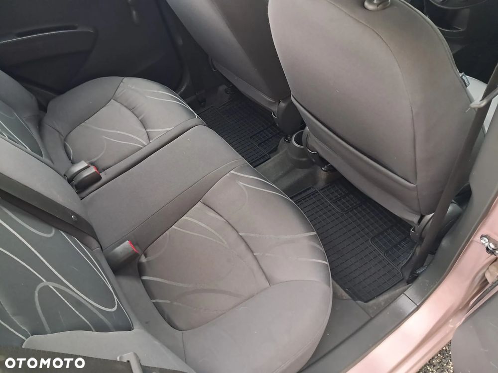 Chevrolet Spark - 14