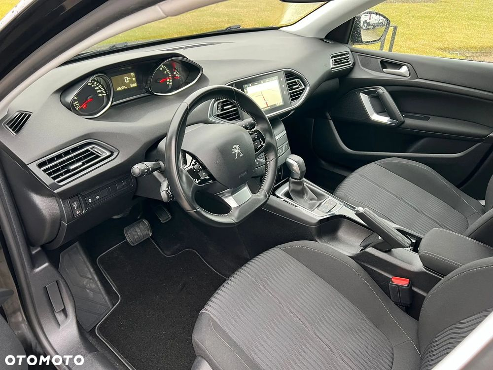Peugeot 308 - 11