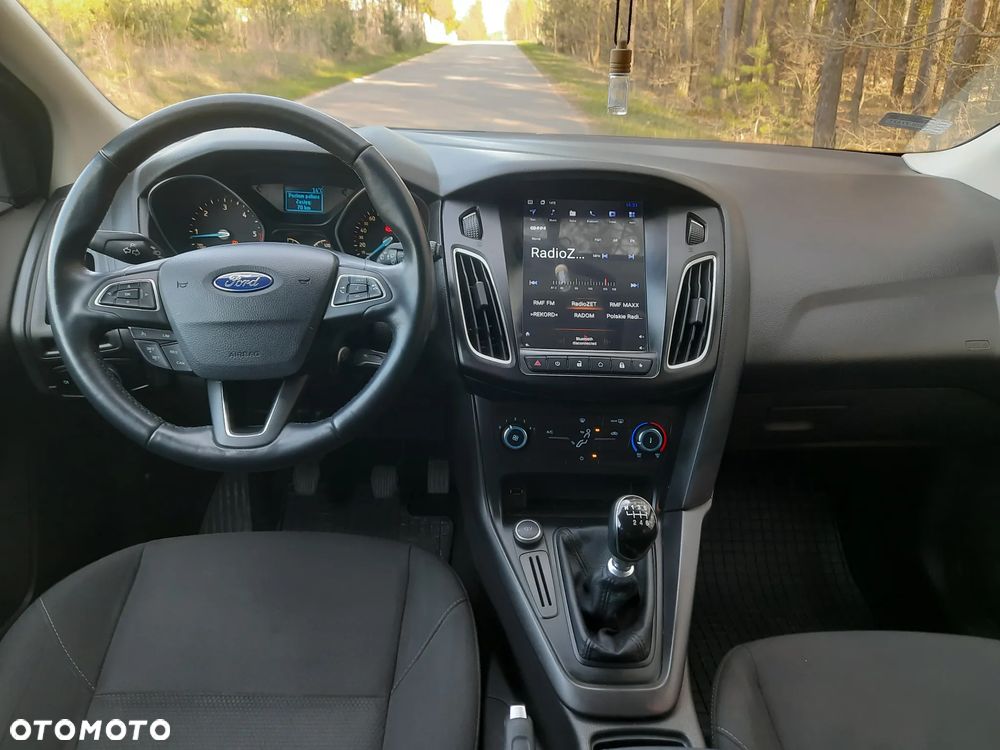 Ford Focus - 28