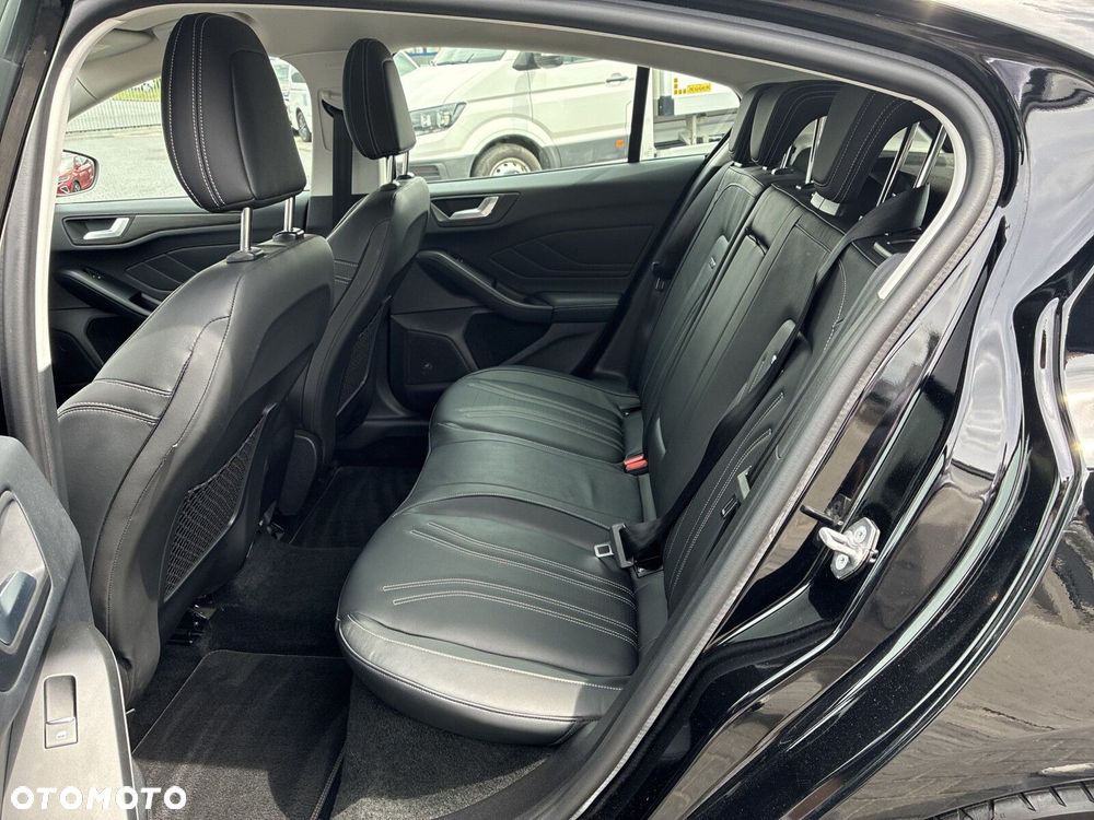 Ford Focus - 13