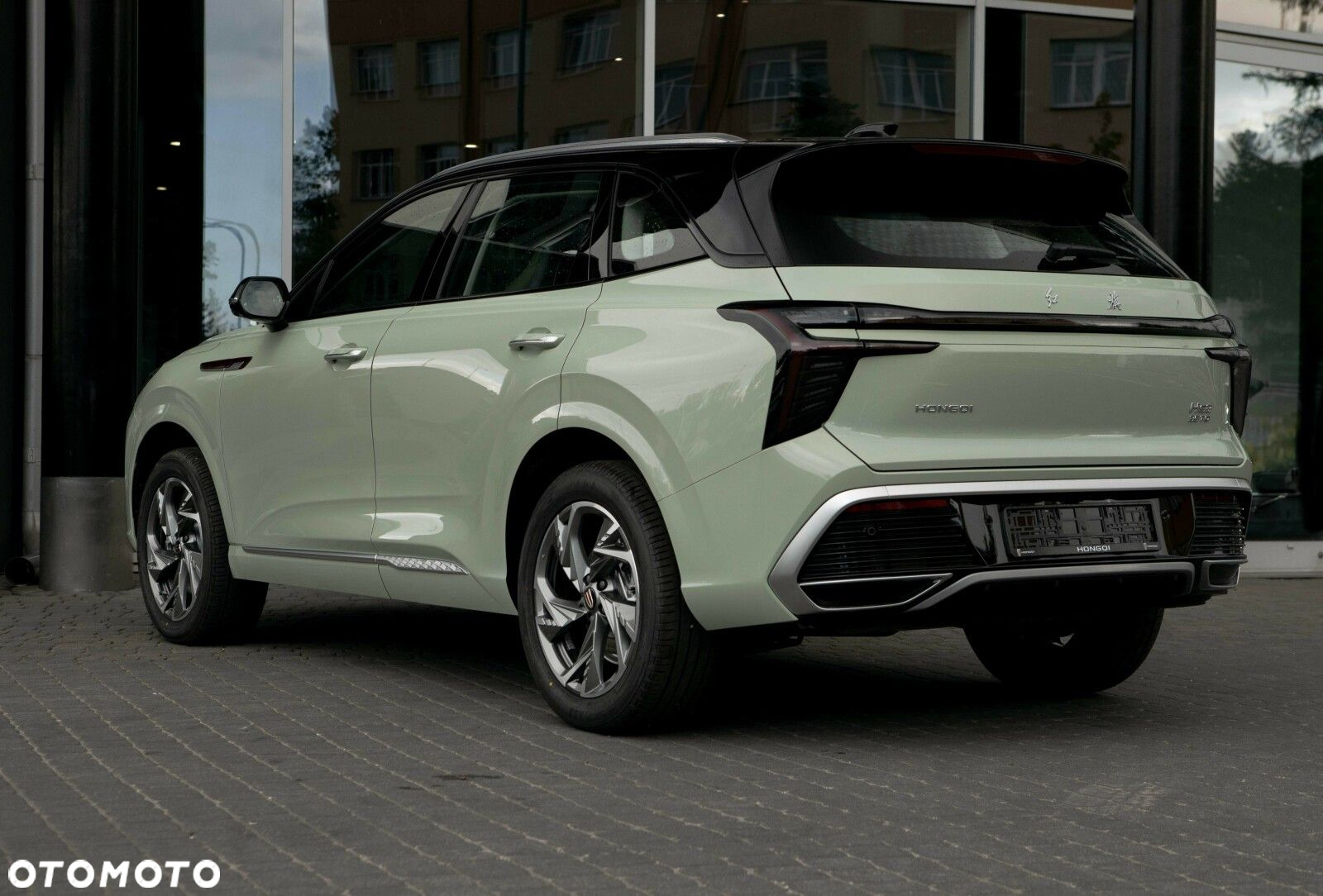 Hongqi HS3 - 6