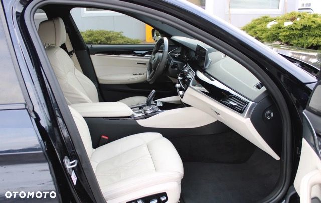 BMW Seria 5 540i xDrive M Sport sport - 9