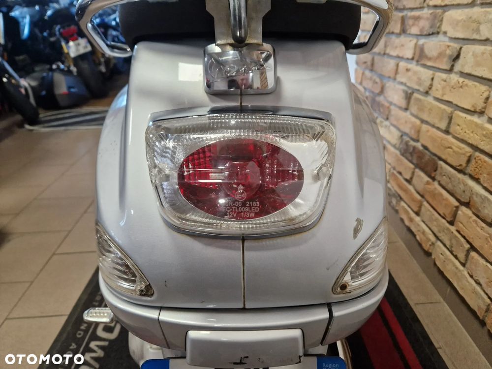 Vespa LX - 17