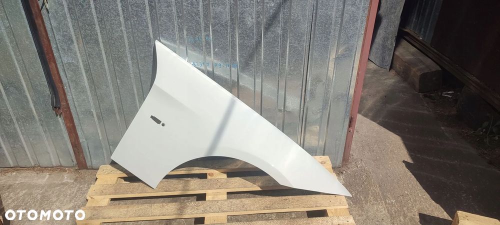 błotnik prawy przód przedni bmw e90 e91 11.2004-06.2012 stal lakier B39 A83 C08 C06 A96 475 A300 B45 C10 C4W C09 F04 A89 B53 C4E 668 C2S C3N C1M C31 A72 C1X A45 A17 F20 F35 F36 F02 A75 A44 F03 751 F01 F40 F05 F19 C29 F31 B09 C55 F22 B44 C3C F11 C1R B55 B66 F43 F45 C16 B38 C1G A76 F42 C1E B35 F39 C1F C56 C4P C6R C6E F27 C5A B41 C68 C1D U91 C5Y P7Z B01 300 - 14