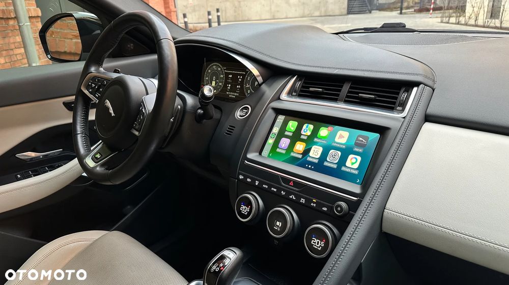 Jaguar E-Pace 2.0 i4P AWD SE - 17