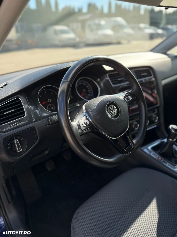 Volkswagen Golf 1.6 TDI Comfortline - 7