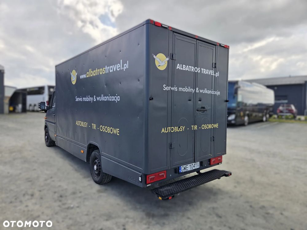 Mercedes-Benz Sprinter - 3