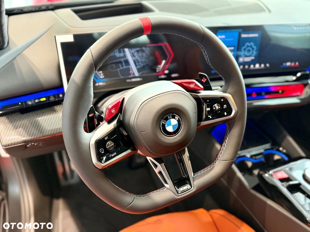 BMW M5 xDrive - 15