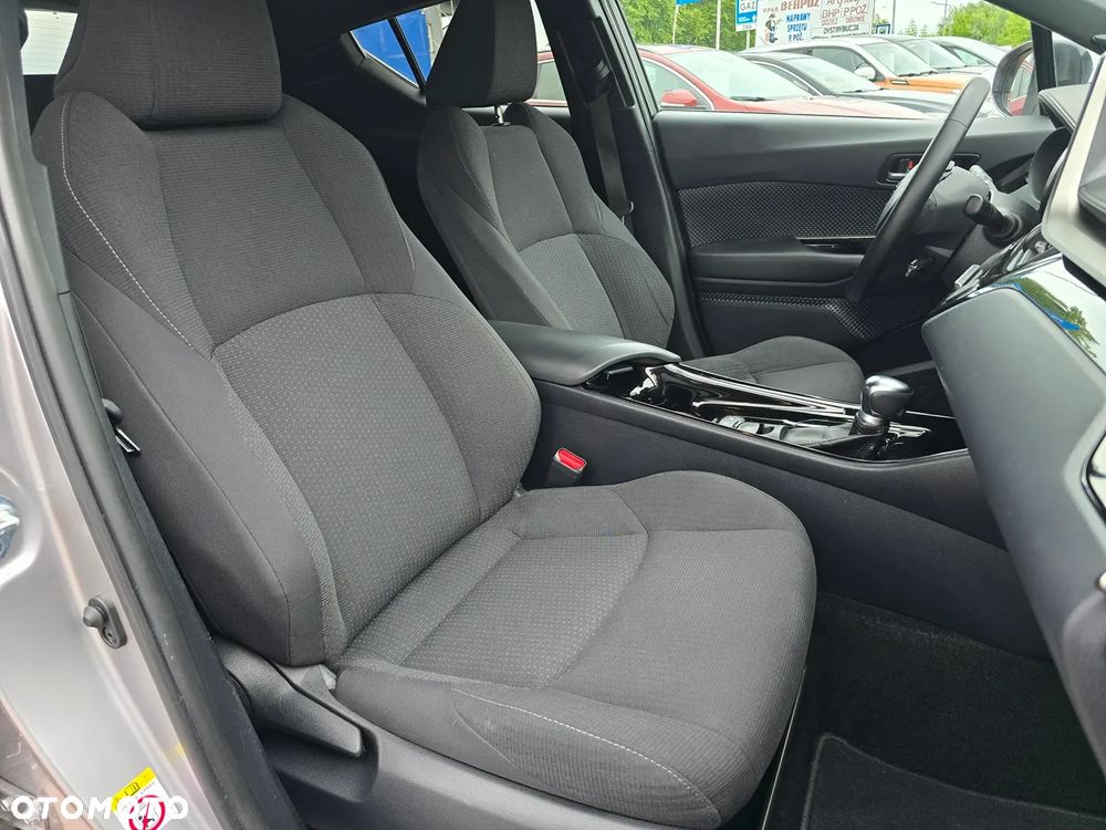 Toyota C-HR Business-Edition - 13
