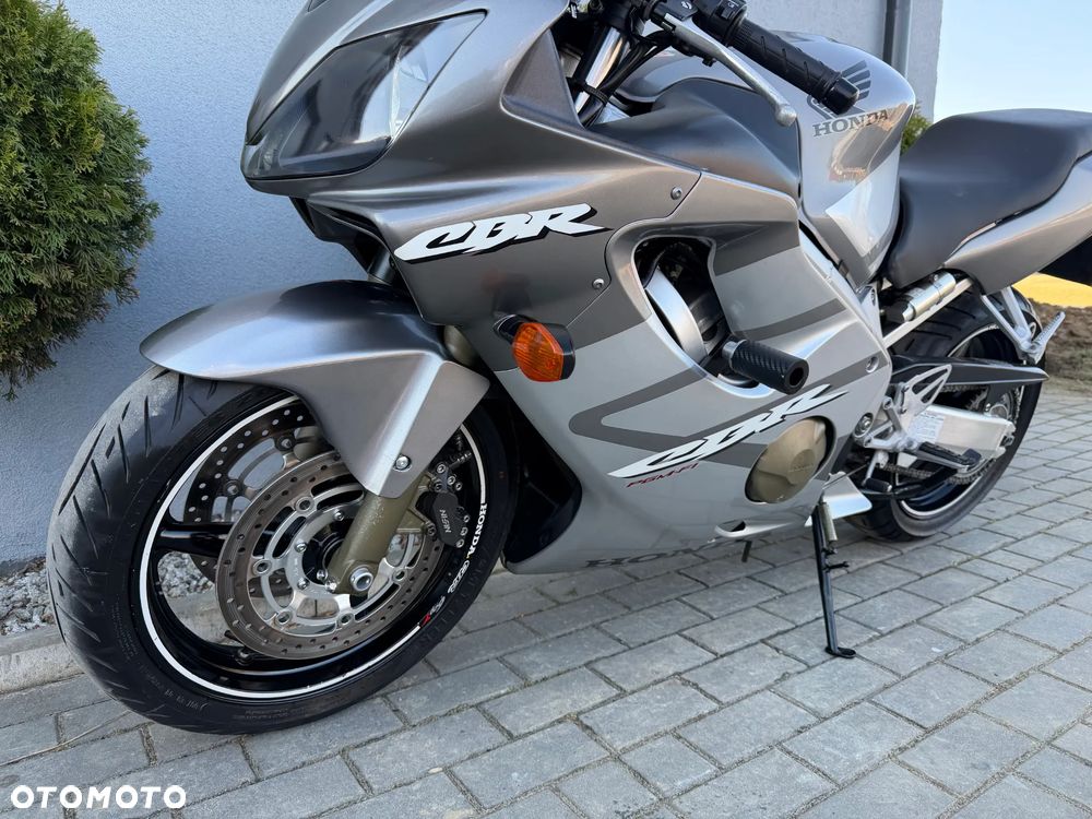 Honda CBR - 29