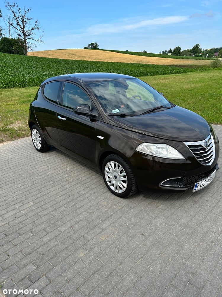 Lancia Ypsilon 0.9 Platinum S&S - 1