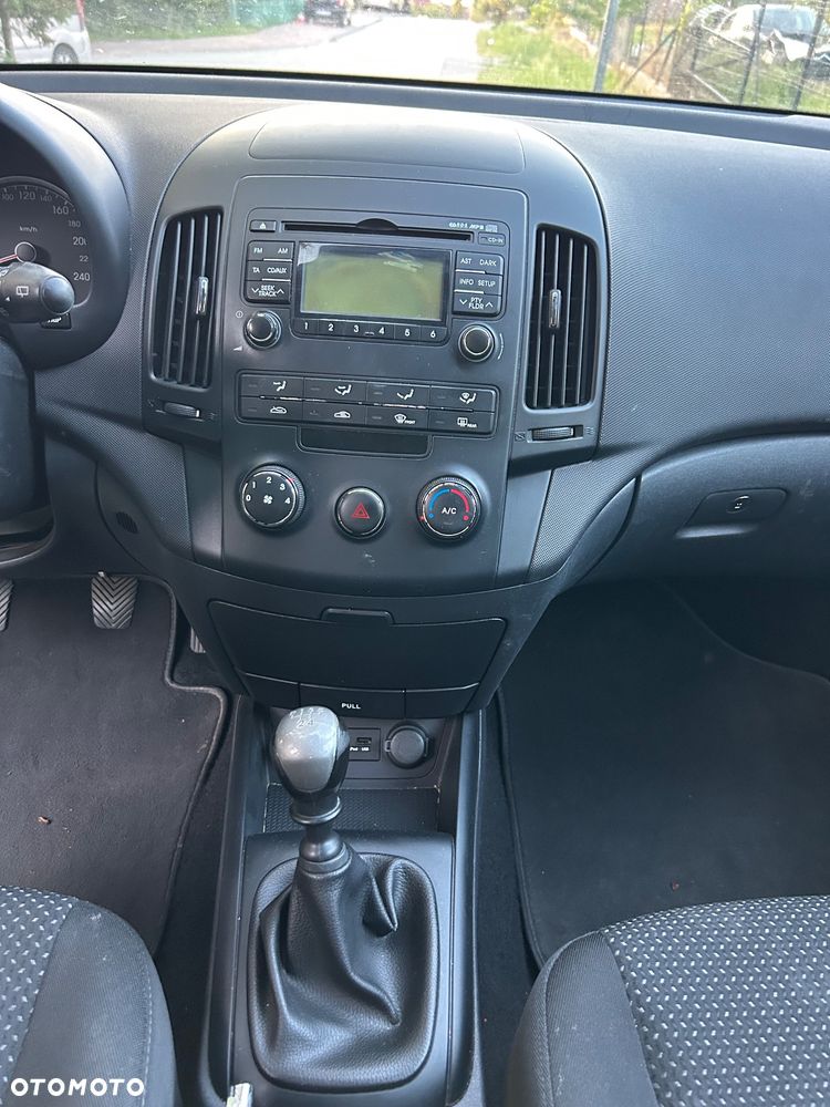 Hyundai i30 1.4 Comfort World Cup - 9