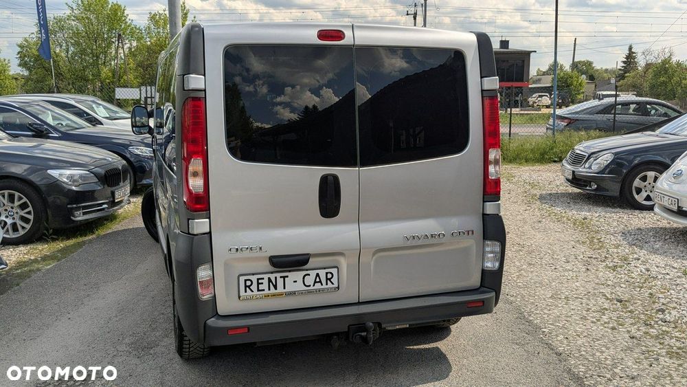 Opel Vivaro - 10