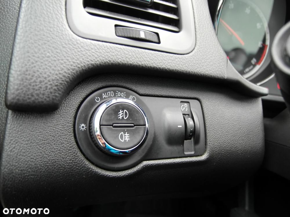 Opel Insignia 2.0 CDTI Innovation - 34