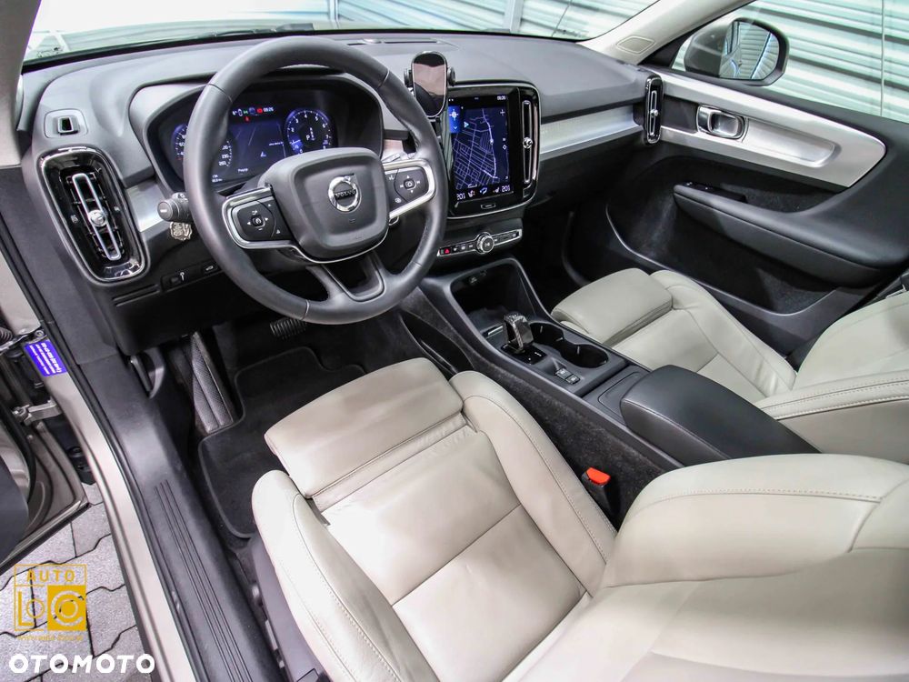 Volvo XC 40 T3 Inscription - 18