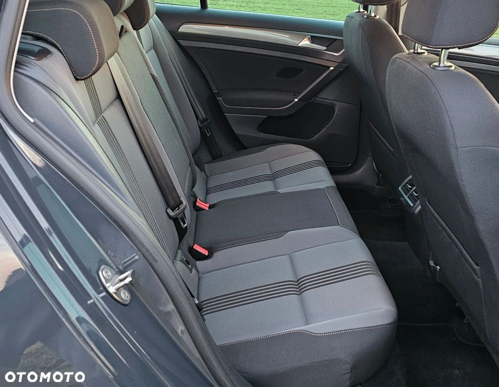 Volkswagen Golf 1.6 TDI BlueMotion Technology Comfortline - 15