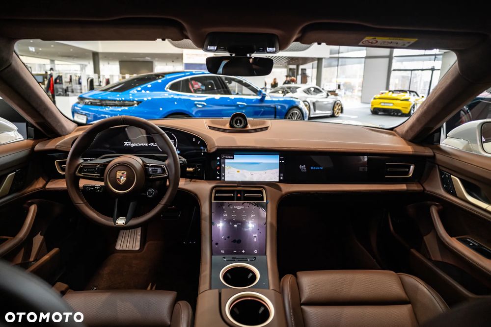 Porsche Taycan 105kWh 4S Cross Turismo - 13