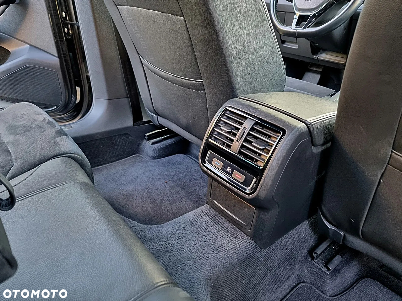 Volkswagen Passat - 19