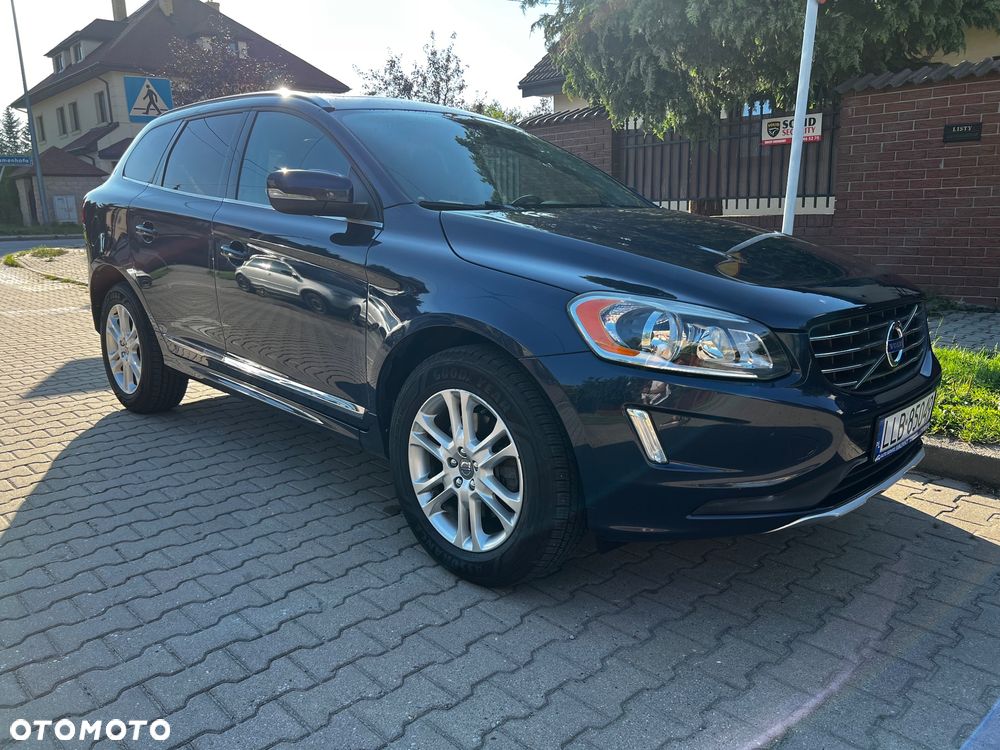 Volvo XC 60 T5 AWD Base - 12