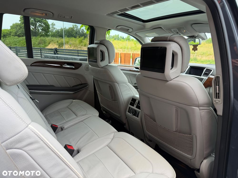Mercedes-Benz GL 500 4-Matic - 10