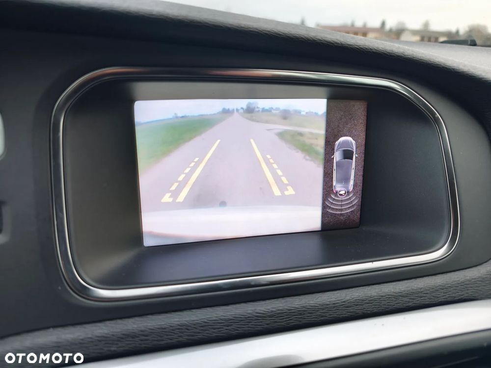 Volvo V40 D2 Momentum - 12