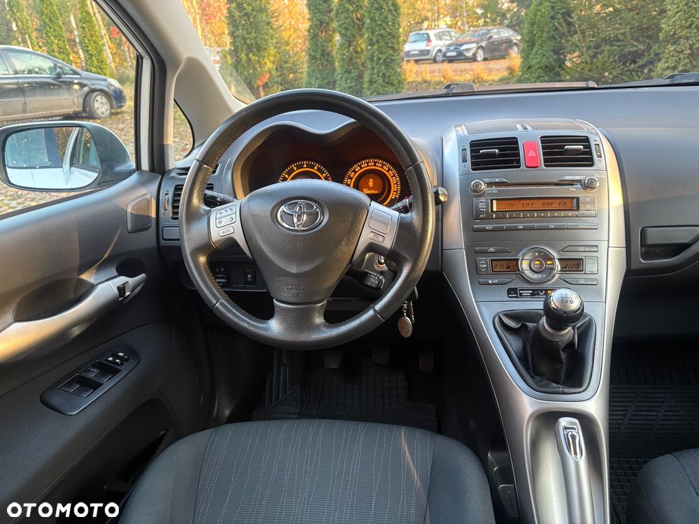 Toyota Auris 1.6 VVT-i Prestige - 22