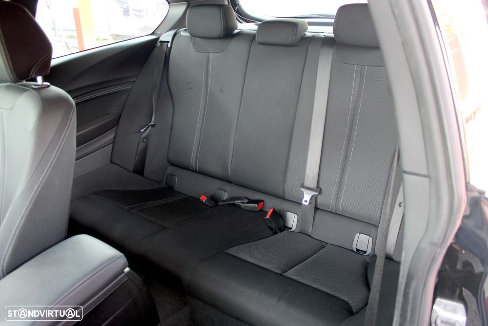 BMW 116 d Aut. Sport Line - 8