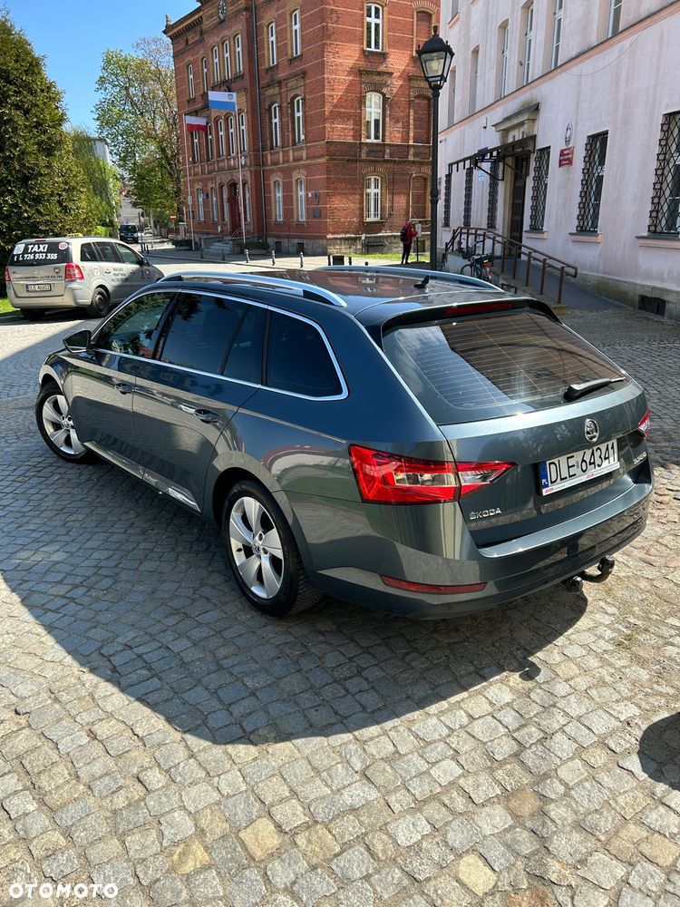 Skoda Superb 1.6 TDI Style - 2