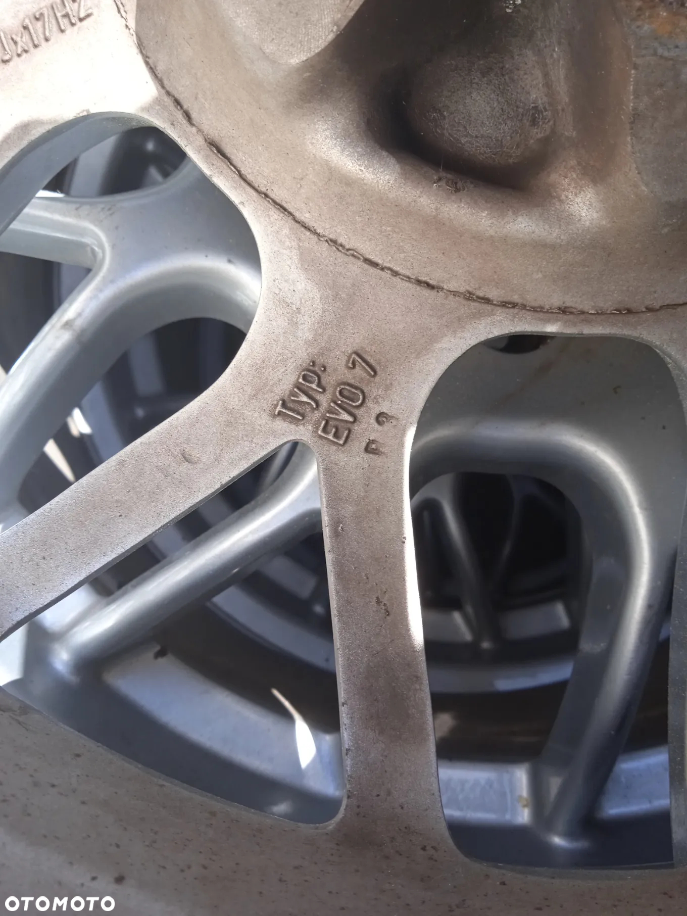 Alufelgi 17" Volvo Alutec  Et32 Evo 7 7.5Jx17H2 225/45ZR17 - 7