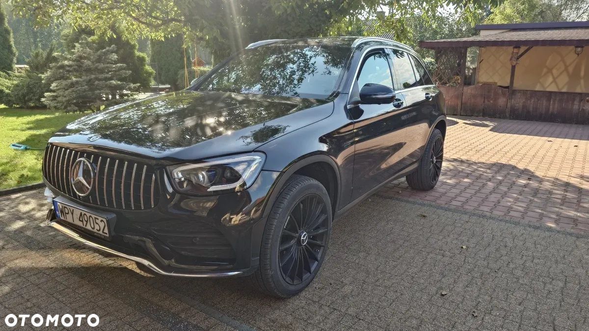 Mercedes-Benz GLC 300 e 4-Matic - 1