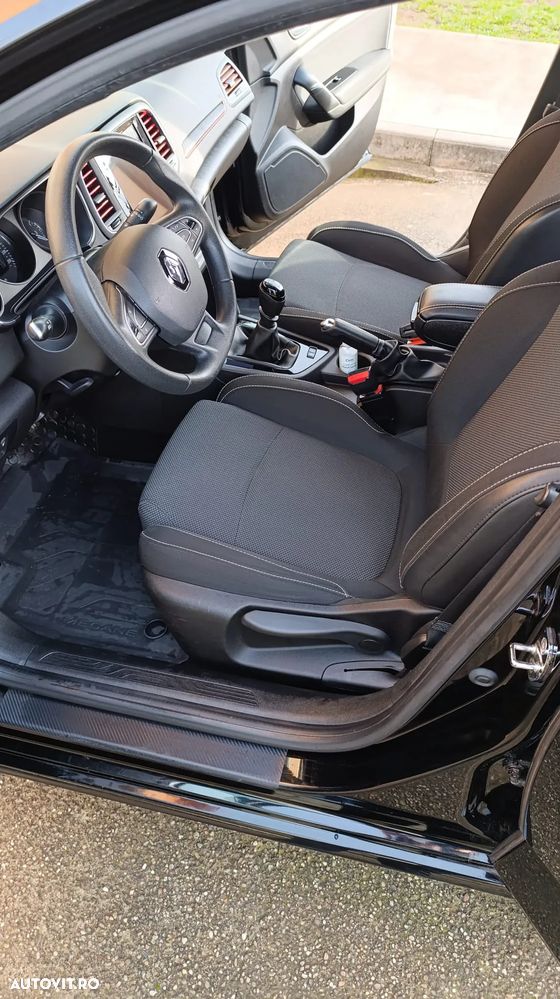 Renault Megane TCe Business - 7