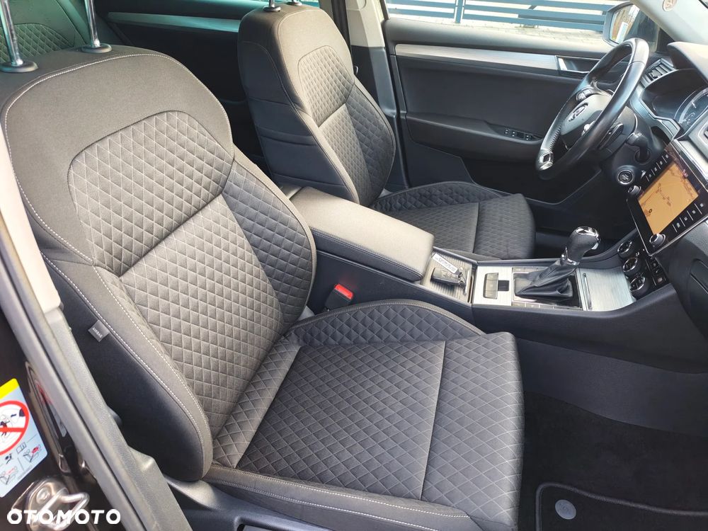 Skoda Superb 2.0 TDI SCR Style DSG - 12