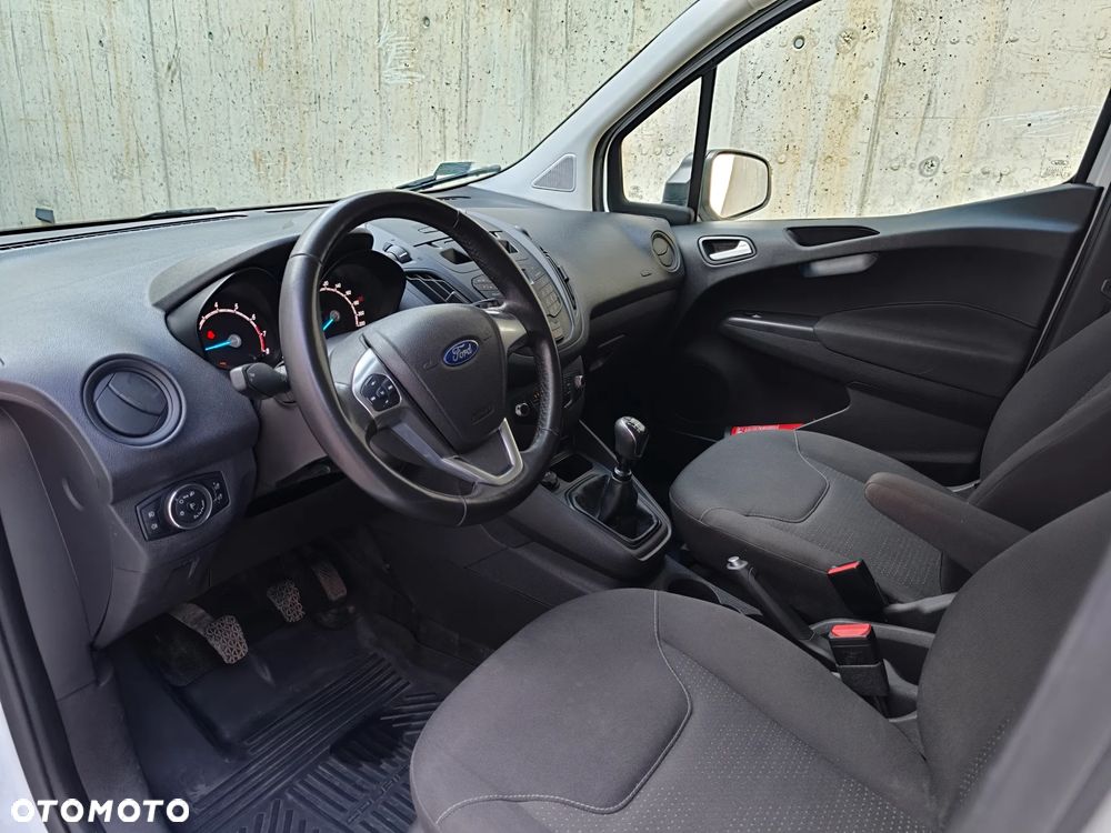 Ford Transit Courier - 7