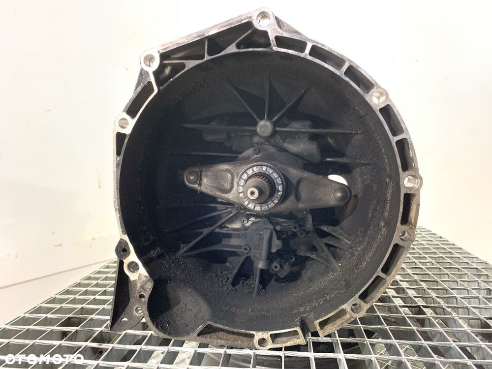 SKRZYNIA BIEGÓW  BMW 5 (F10) 2009 - 2016 520 d 135 kW [184 KM] olej napędowy 2010 - 2014 - 2