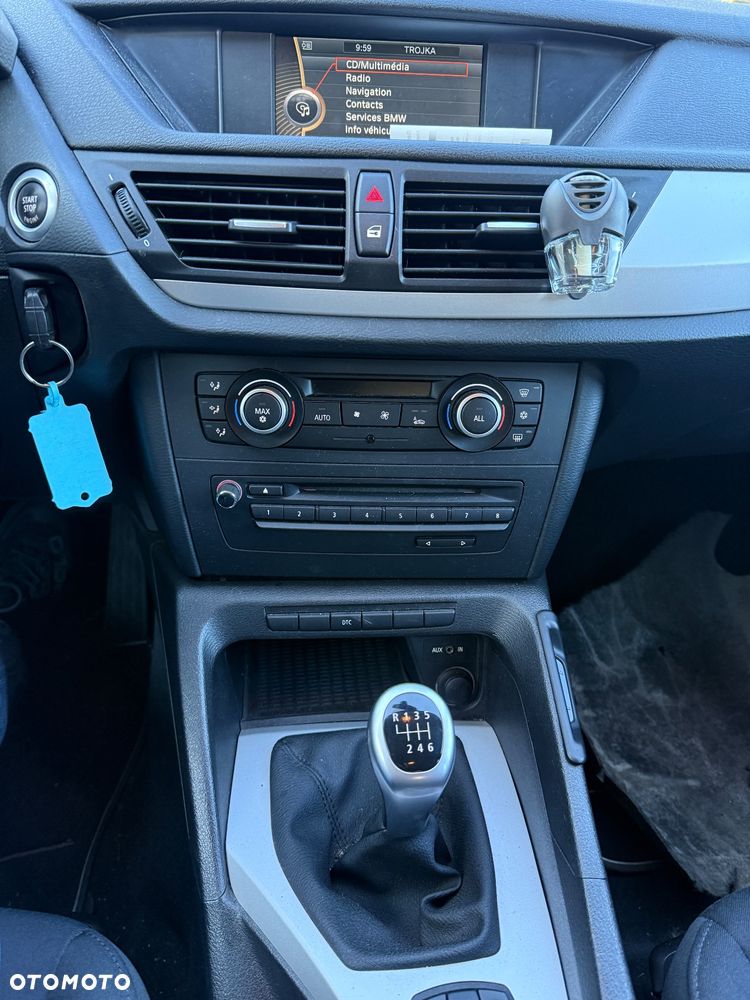 BMW X1 sDrive18i xLine - 11