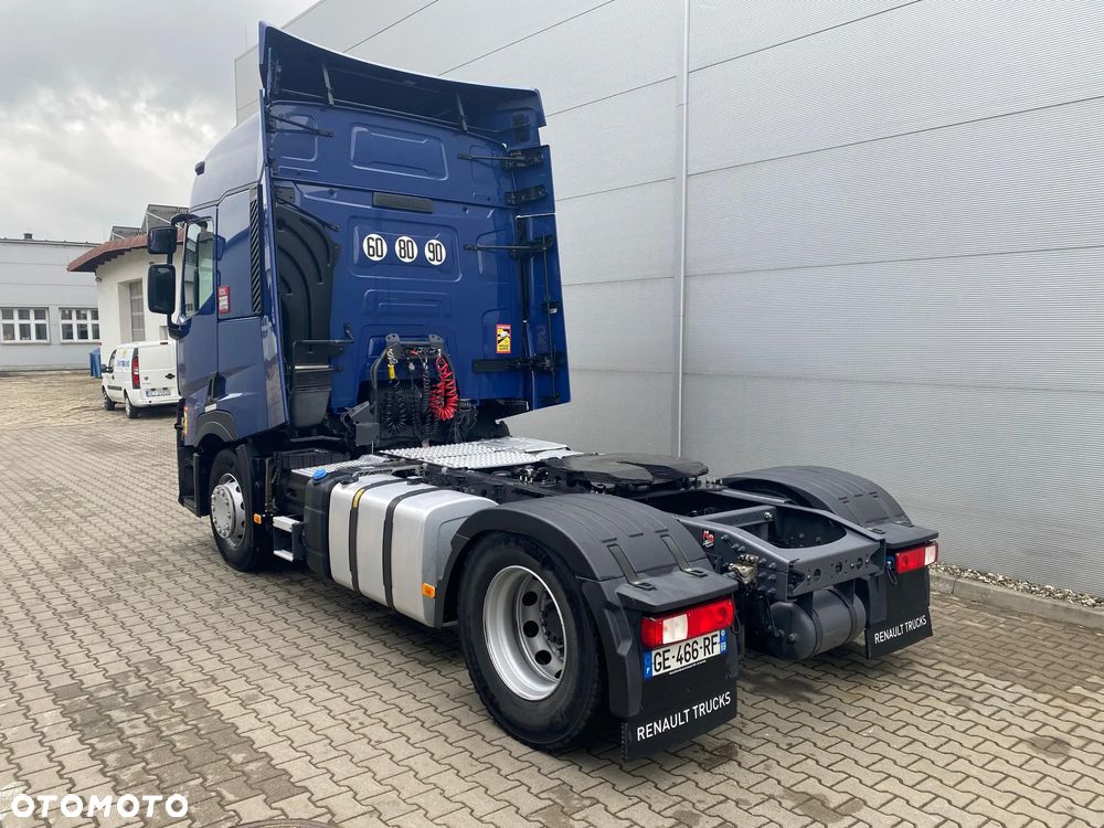 Renault T440 SLEEPER CAB / STANDARD - 17