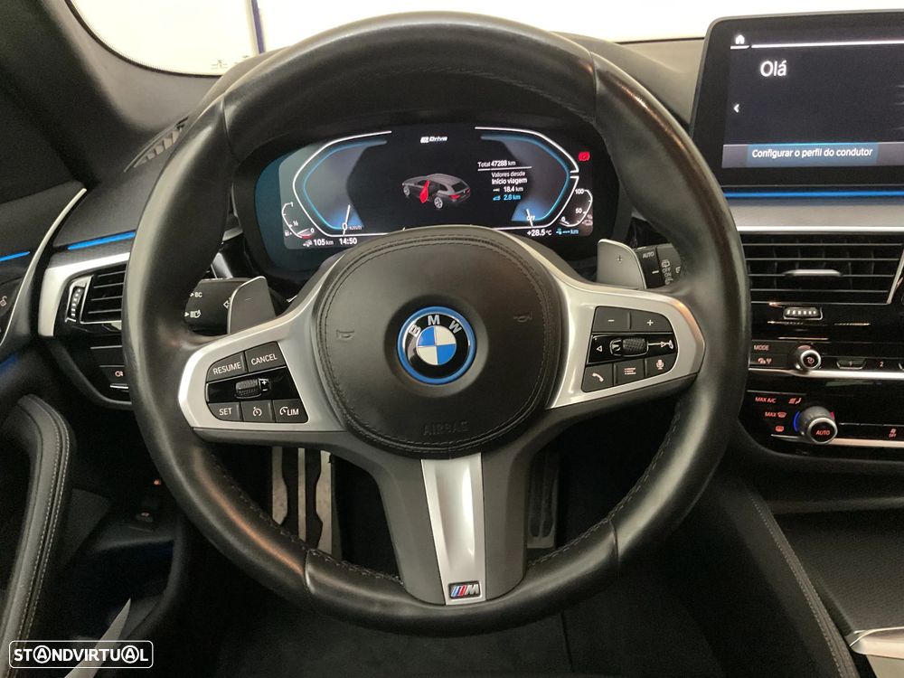 BMW 530 e Pack Desportivo M — fotografia 26