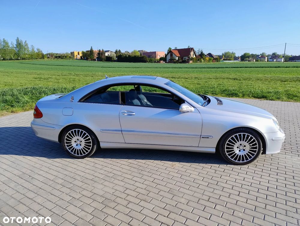Mercedes-Benz CLK - 6