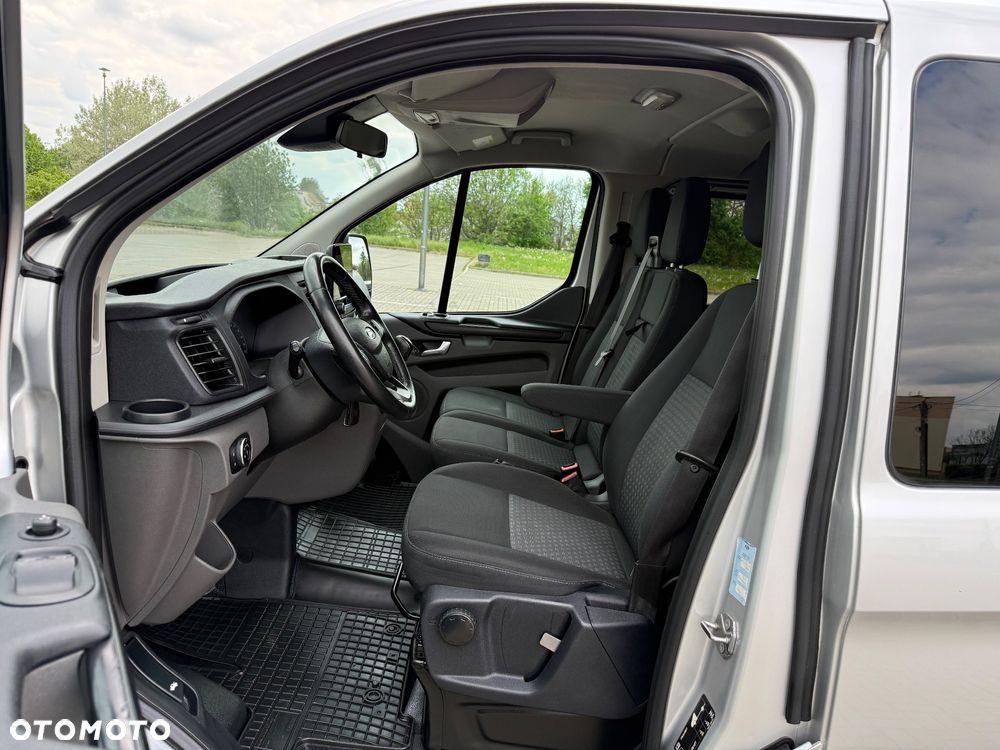 Ford Transit Custom - 11