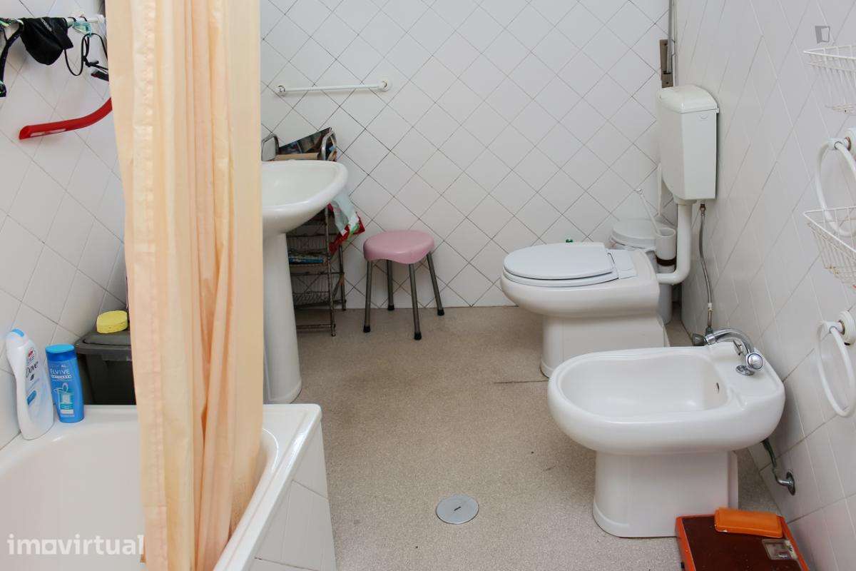 Quarto - localizado em Bairro do Sol Coimbra - Grande imagem: 3/28