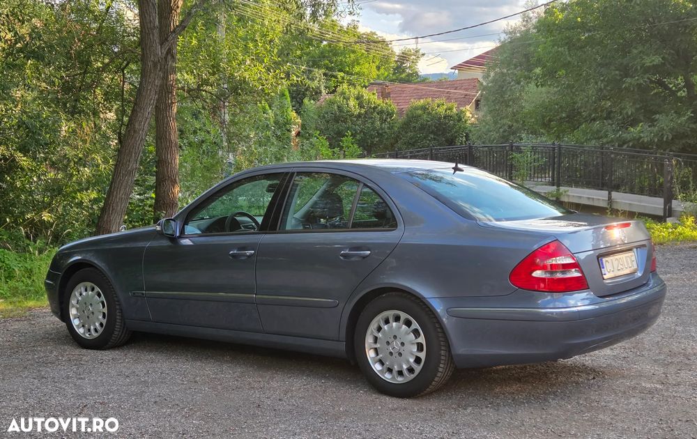 Mercedes-Benz E - 5