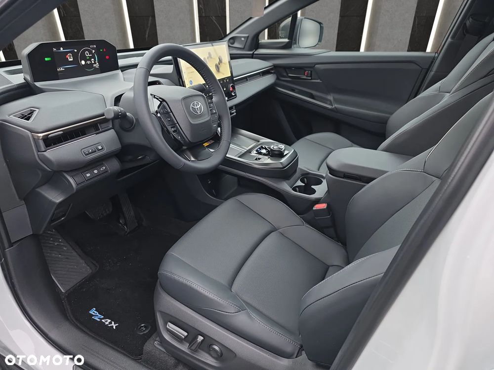Toyota bZ4X 73.1kWh 4x4 Executive - 35