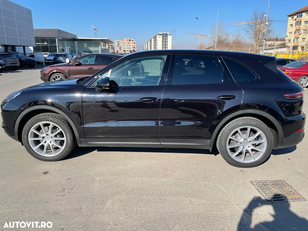 Porsche Cayenne Standard - 3