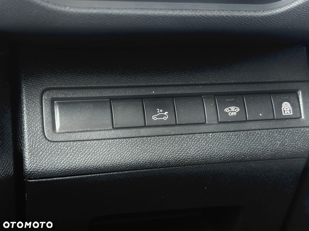 Peugeot 3008 1.5 BlueHDi Allure Pack S&S EAT8 - 25