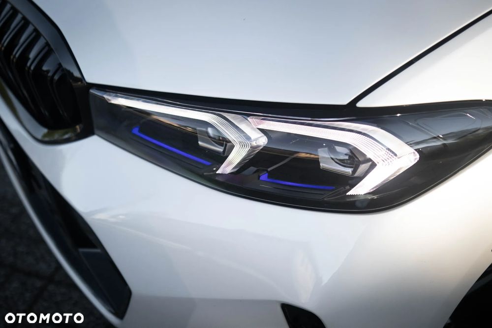 BMW Seria 3 330i xDrive M Sport - 7