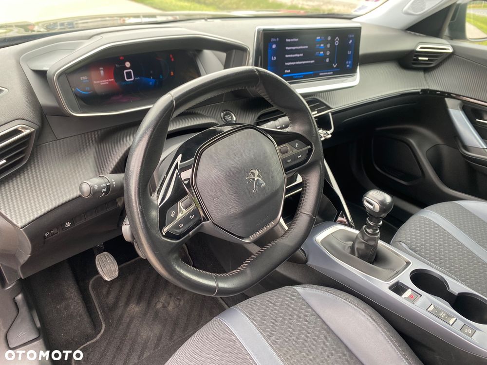 Peugeot 2008 BlueHDi 100 Allure - 25
