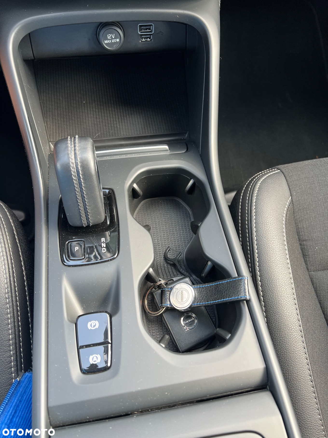 Volvo XC 40 T3 Geartronic Momentum Pro - 10