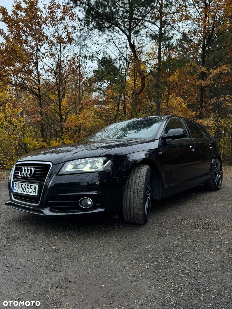 Audi A3 Sportback 1.6 TDI S line Sportpaket - 22