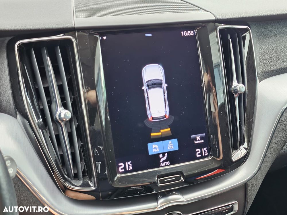 Volvo XC 60 B5 D AWD Geartronic RDesign - 27