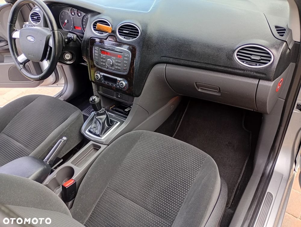 Ford Focus 1.6 Ti-VCT Style - 7